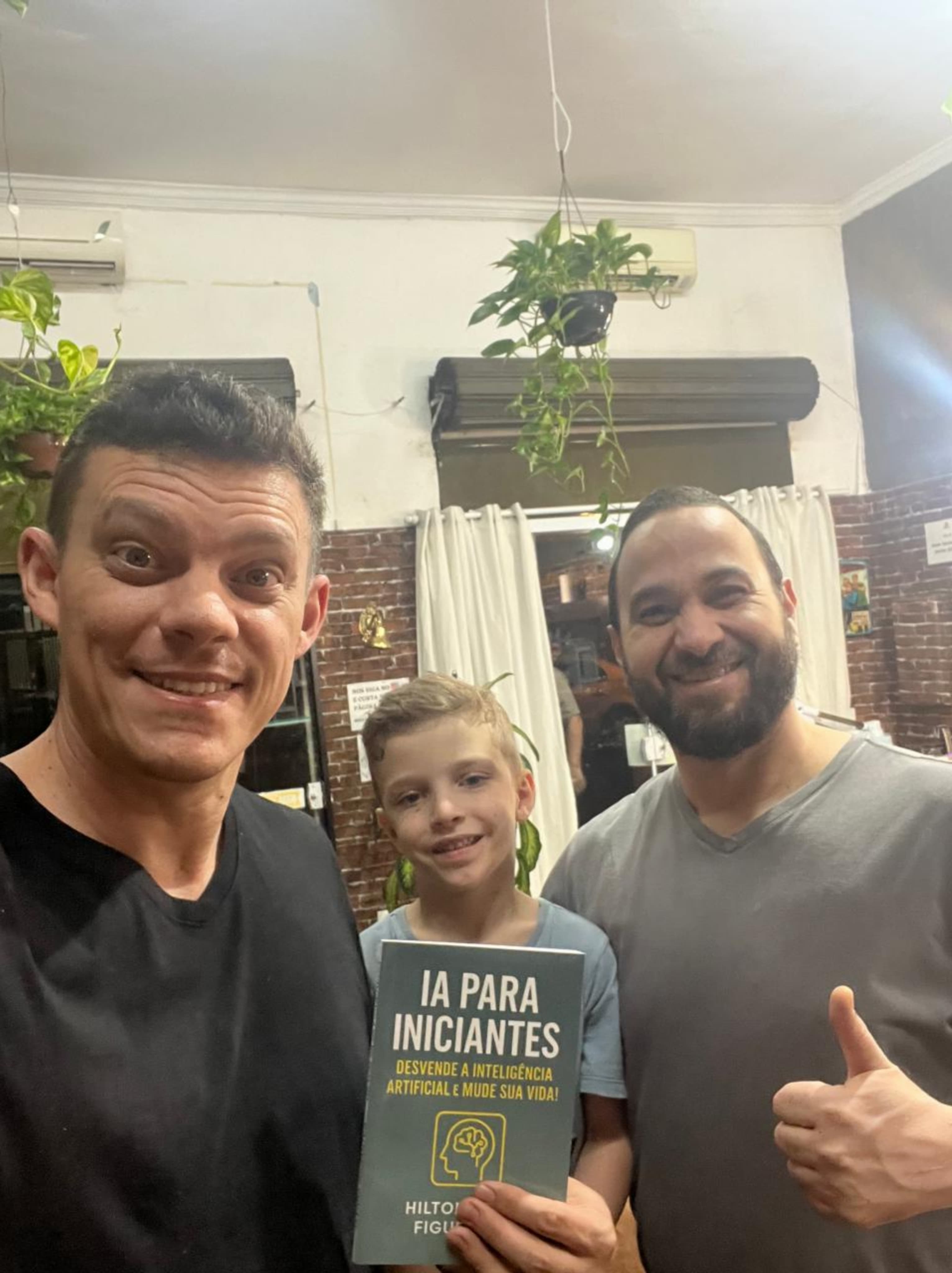 Leitor 15 com o livro IA para Iniciantes